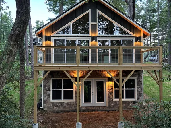 5 S Bear View Dr, Hendersonville, NC 28792