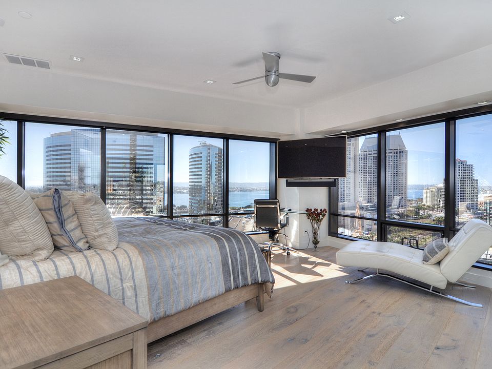 1st image of 100 Harbor Dr Unit 1804