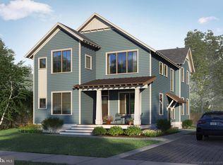 26 E Howell Ave, Alexandria, VA 22301