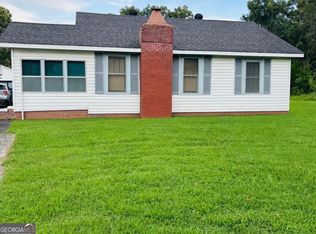 1385 W Currahee St, Toccoa, GA 30577