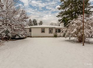 3245 Thorncrest Dr SE, Grand Rapids, MI 49546