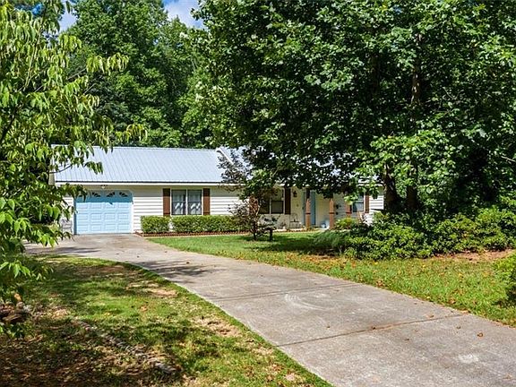 4th image of 3026 Gum Creek Ln