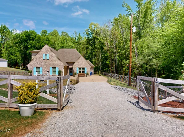 13866 Myers Plantation Rd, Byhalia, MS 38611