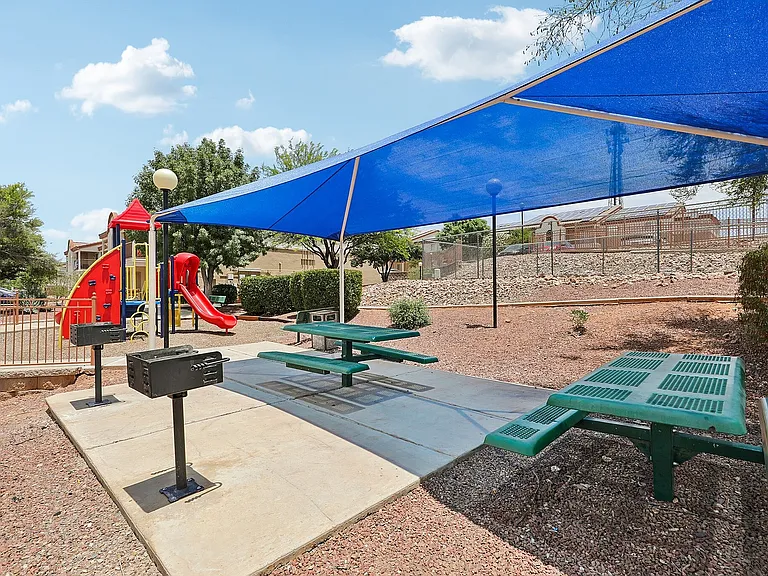 25-web-or-mls-N Skyline Dr-0506-925