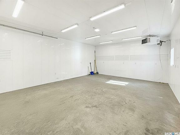 3rd image of 6 Kings WAY