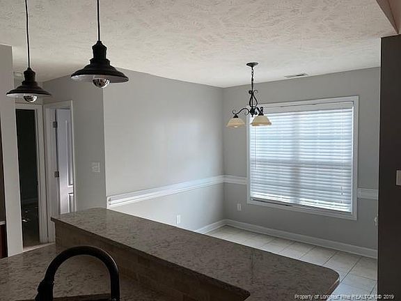 4th image of 281 Thorncliff Drive