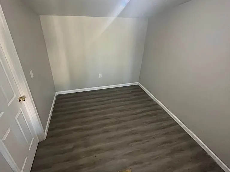 1467 Oberle Ave — Photo 11