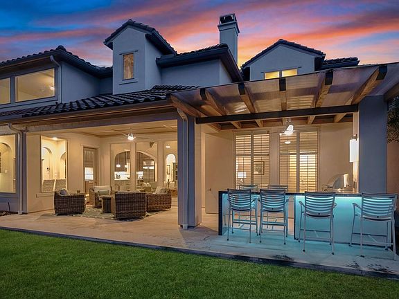 3rd image of 14 N Shasta Bend Cir