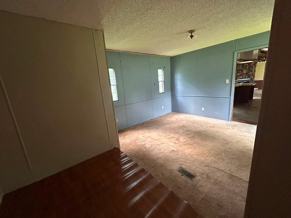 3 bed, $800 — Photo 4