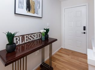 212 W 10th St APT 17, Charlotte, NC 28202