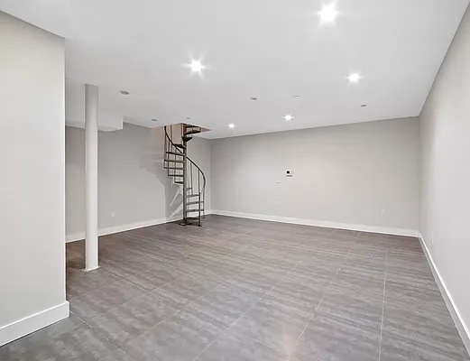 Rented by Lodger Corp | media 40