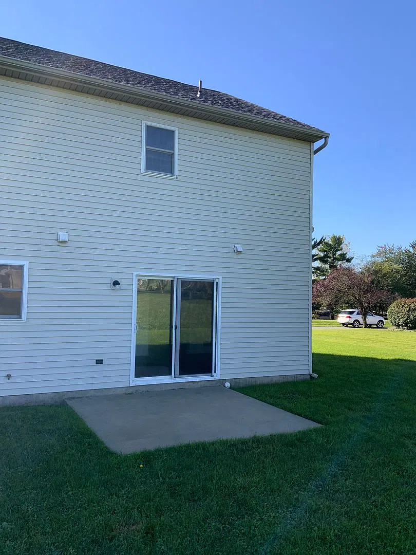 17-19 Farmland Road — Photo 2