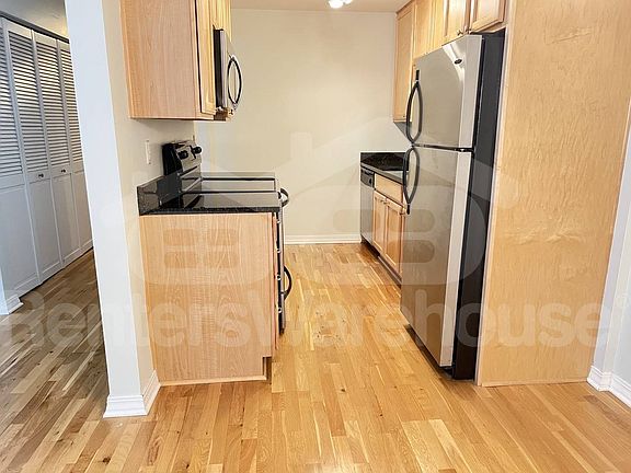 4th image of 2700 44th St W #112