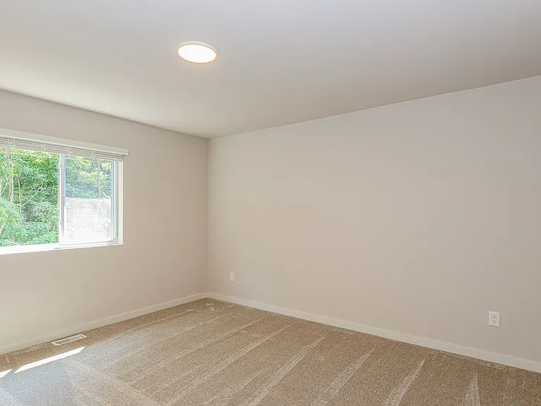 8222 Crestbrook Ct — Photo 11