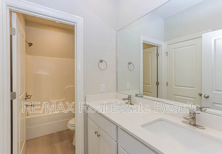 1401 Poigai Way #1 — Photo 25