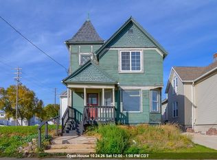 524 Buffalo St, Manitowoc, WI 54220