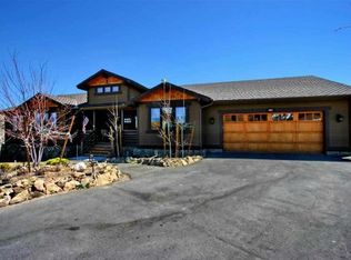 489 Sierra Springs Dr, Crowley Lake, CA 93546