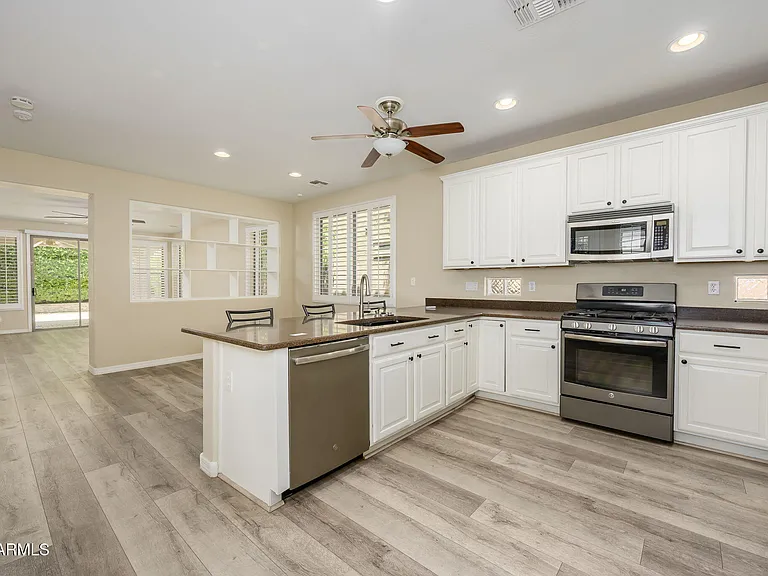 16060 W Mercer Ln — Photo 17