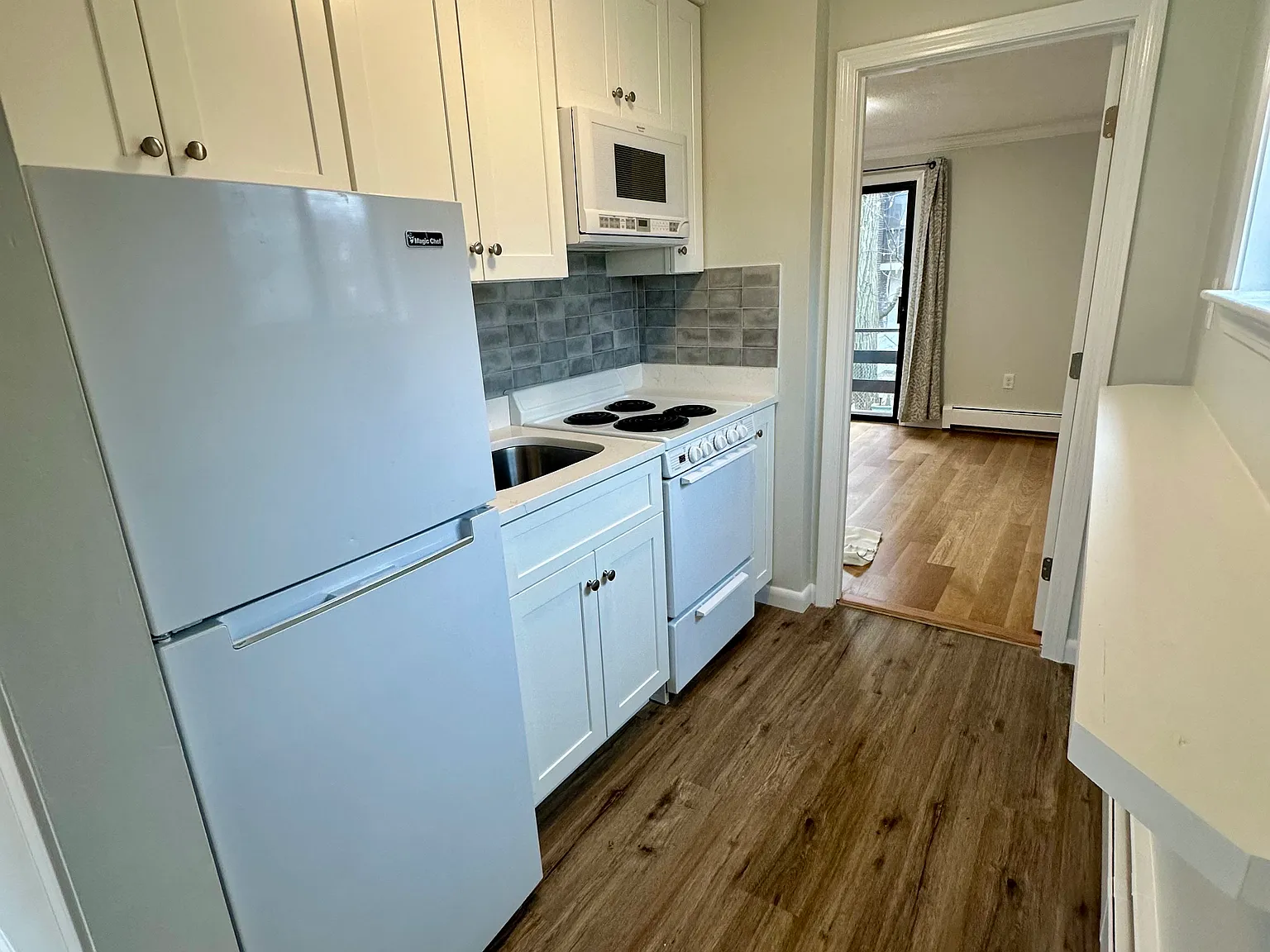 59 S Walnut St — Photo 3