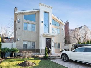 185-52 80th Rd, Jamaica, NY 11432