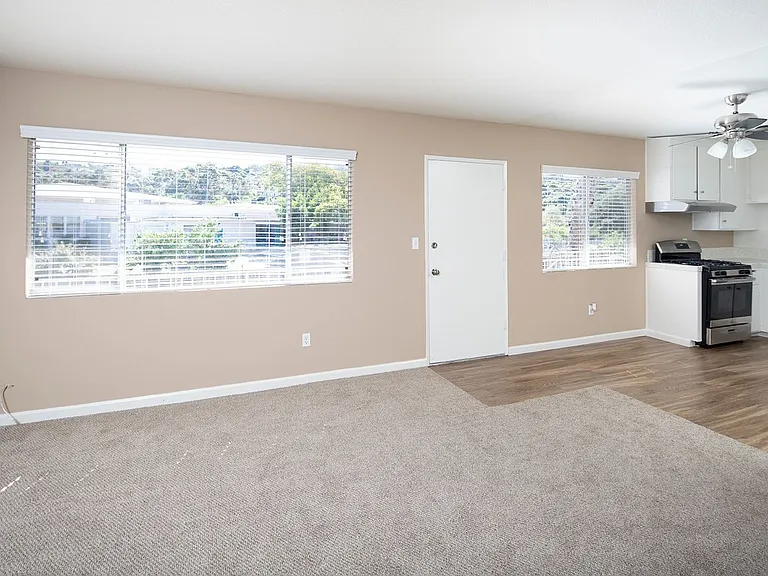 Park Ave Apartments — Photo 16