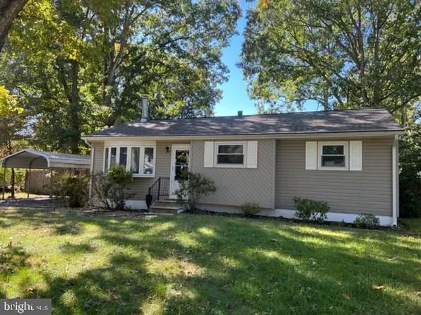 35 Edgewood Ave, Malaga, NJ 08328