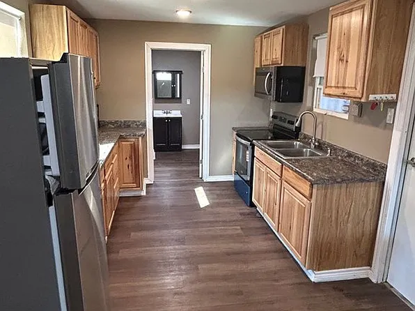 114 Prevost Dr, Whitney, TX 76692
