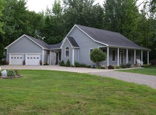 467 Marian Dr, Coldwater, MI 49036