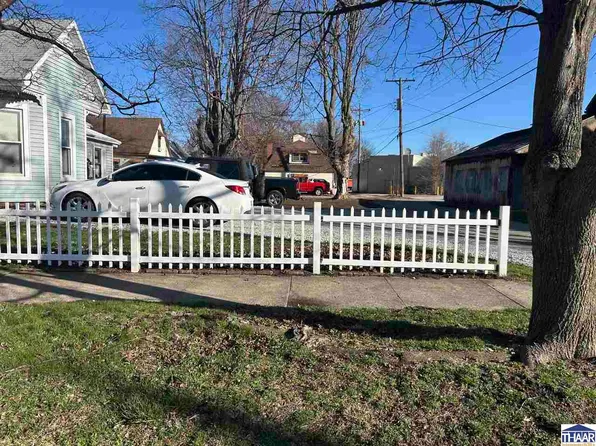 1112 Buckeye St, Terre Haute, IN 47804