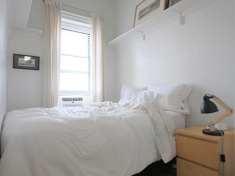 160 Sterling Pl #3R — Photo 7