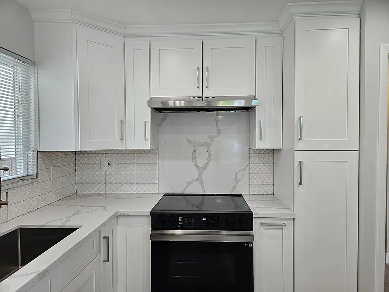 Brand new kitchen- newly remodeled 2025.