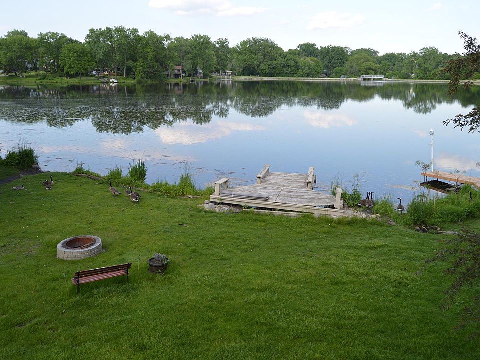 2nd image of 360 Hiawatha Dr