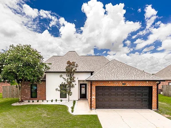 43059 Cypress Bend Dr, Gonzales, LA 70737