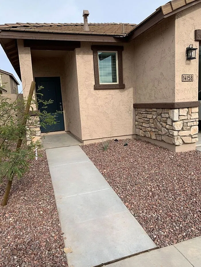 3 bed, 2.0 bath, 1465 sqft, $2,000 — Photo 4