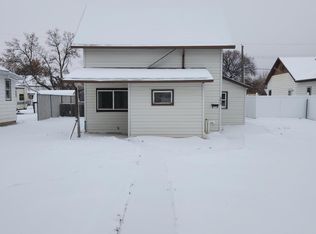 203 2nd St S, Glen Ullin, ND 58631