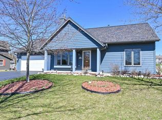 N165W21050 Glencoe Ln, Jackson, WI 53037