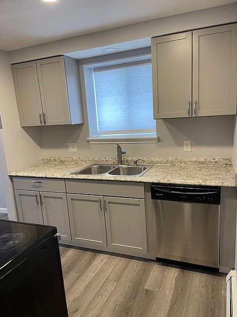 1st image of 330 Summit Blvd #1