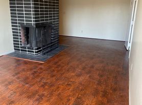 237 E Navilla Pl, Covina, CA