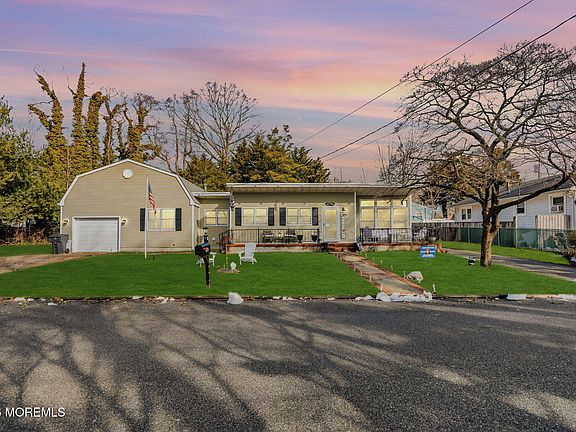 2nd image of 4 Spring Street