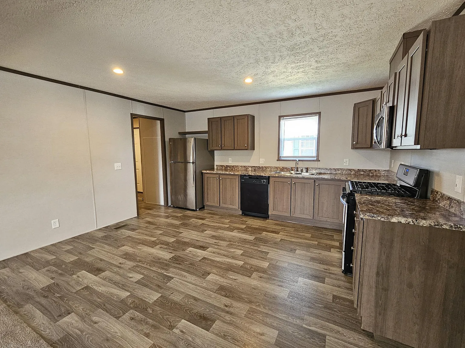 46000 Geddes Rd #391 photo 1