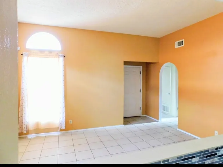 1655 Greenview Way NE — Photo 13