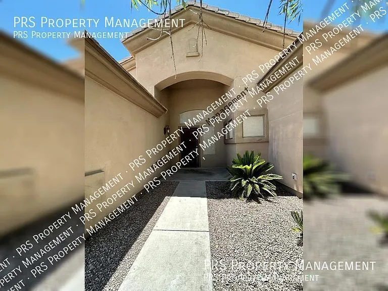 8003 W Clara Ln — Photo 3
