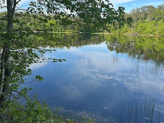 4th image of 320 Little Sandy Pond Rd