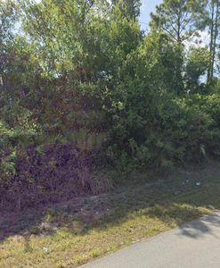 702 Denis Ave N, Lehigh Acres, FL, 33971