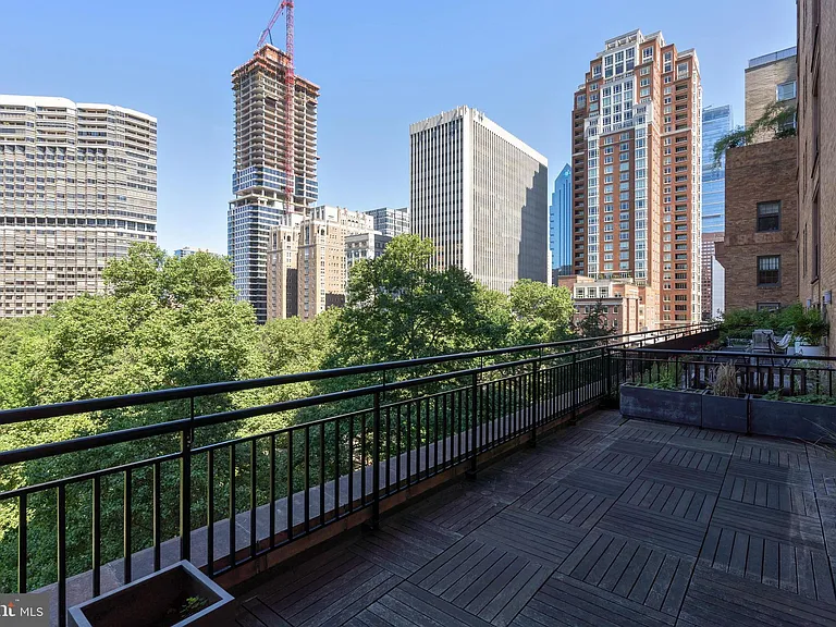 219 S 18th St #29-709 — Photo 22