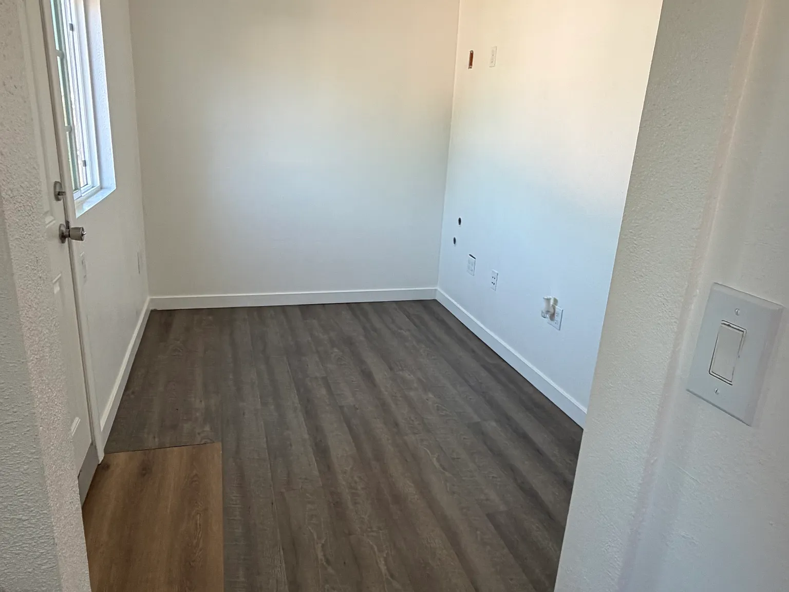 Studio, $1,100 — Photo 1