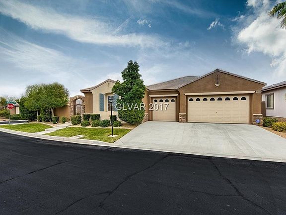 3rd image of 10435 Garden Rose Dr