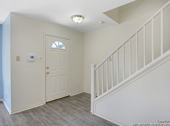3rd image of 15831 Tampke Pl