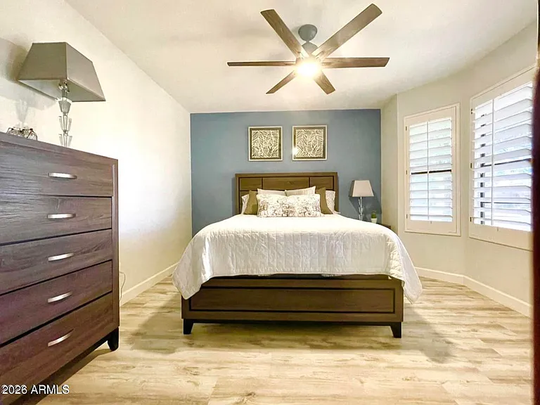 9040 E Winchcomb Dr — Photo 14