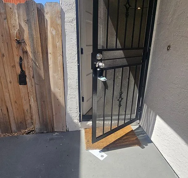 9667 Saint George St — Photo 2